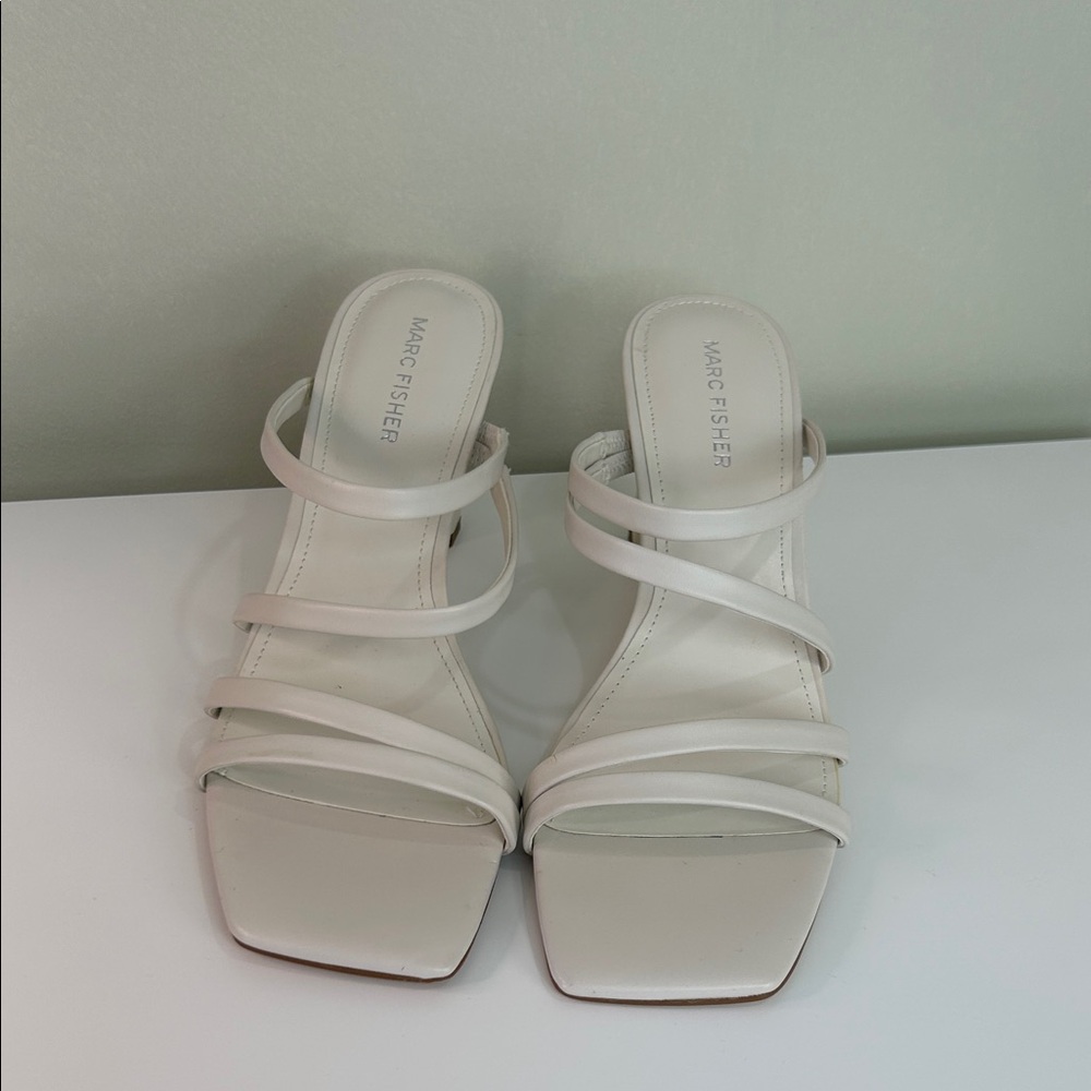 Marc Fisher Minimalist White Square Toe Mule Heels – Clean Girl NWOT